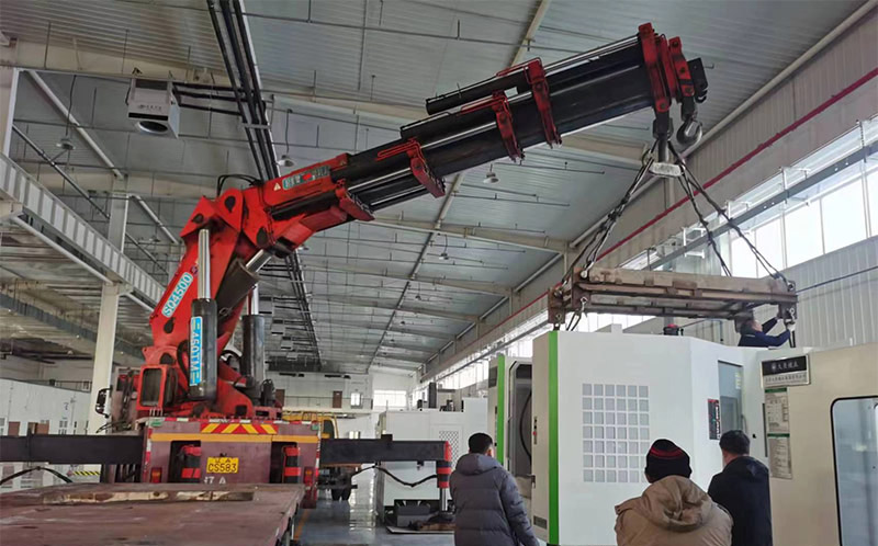 中德產業園設備吊裝